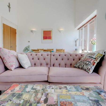 Ferienwohnung Beautiful Duplex Penthouse - Roof Garden, Views, Parking Newcastle upon Tyne Exterior foto